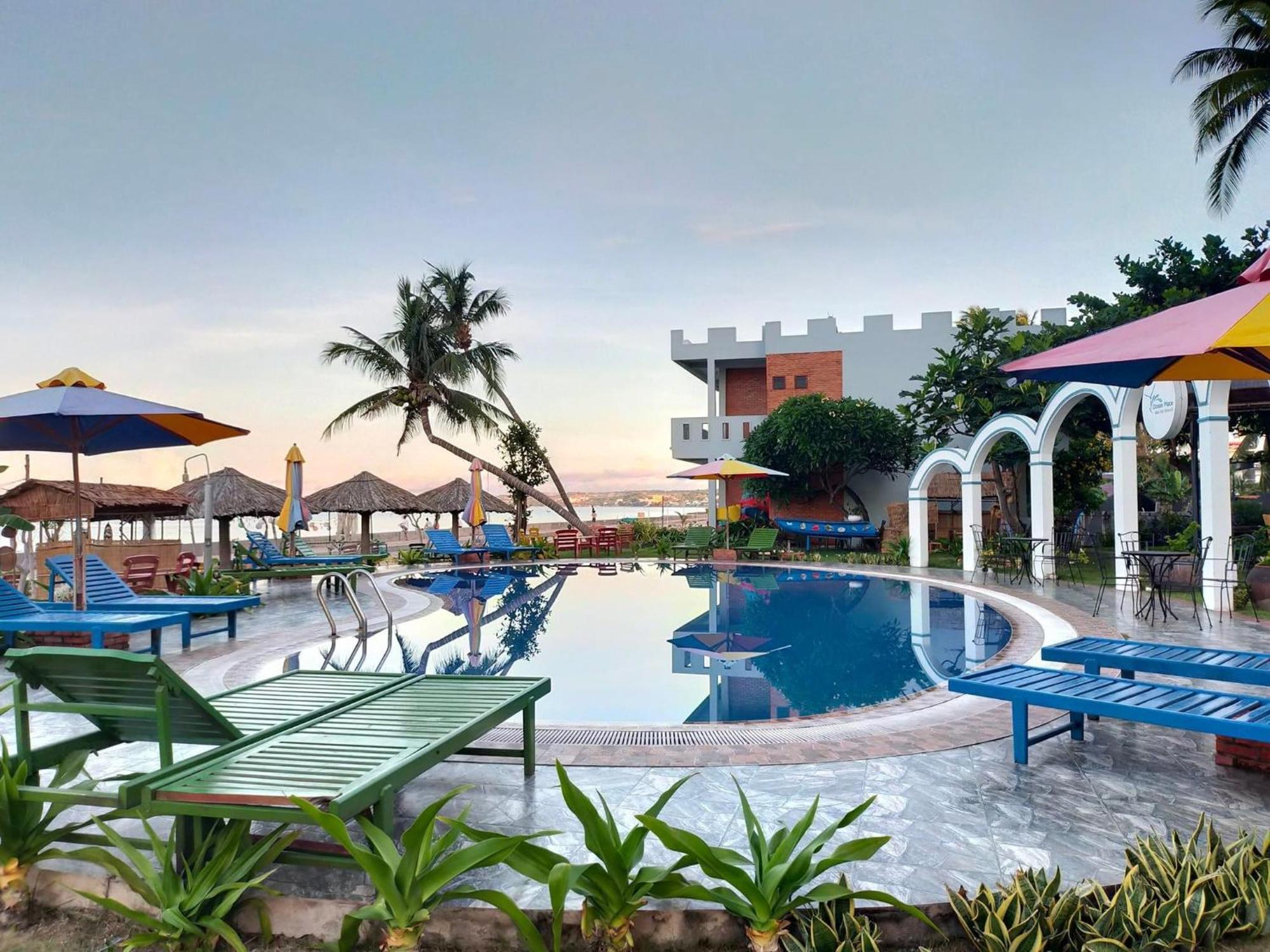 Ocean Place Resort Mui Ne Exteriör bild